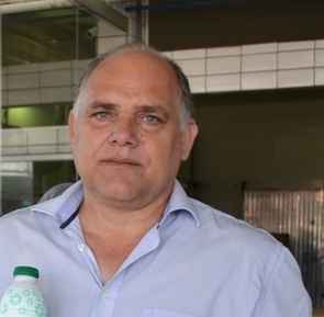 “É uma felicidade imensa ter novamente um evento pujante como é a ExpoSul Rural, em Cachoeiro de Itapemirim, bacia leiteira mais antiga e vigorosa, berço da atividade no Espírito Santo. Observamos o seu crescimento ano a ano e hoje não resta dúvida que é o maior evento agropecuário do estado. O mês de abril já está registrado na memória dos criadores que o compromisso é com Cachoeiro.” Marcos Corteletti - Presidente da ACPGLES - Associação dos Criadores e Produtores de Gado de Leite do Espírito Santo